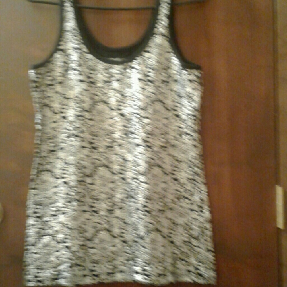 Women's stretch tank